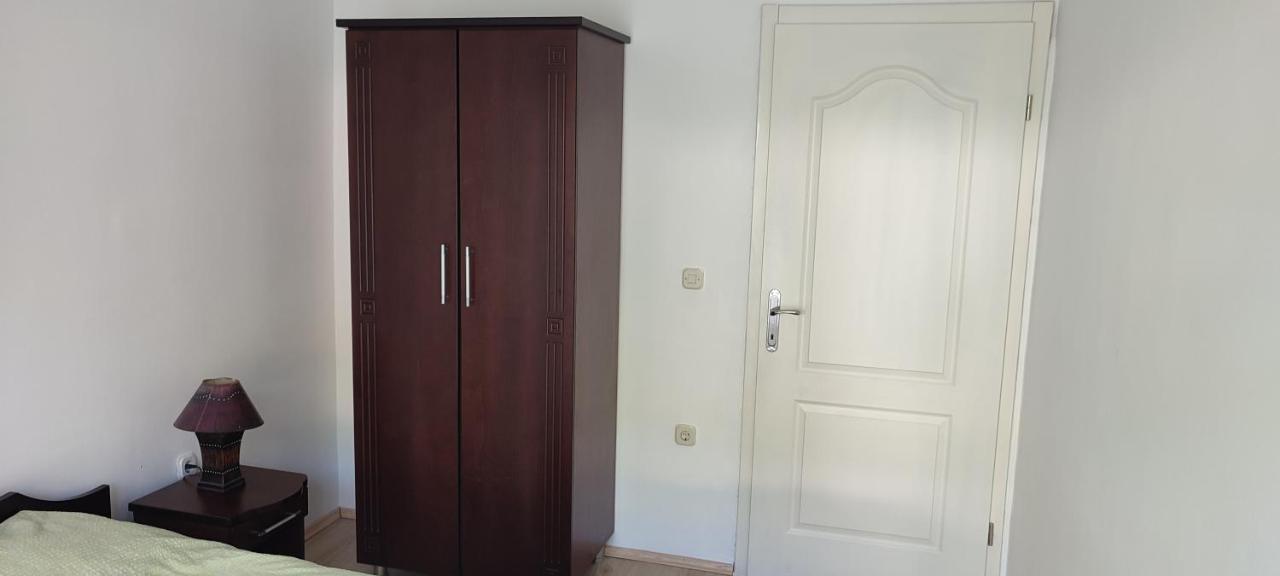 Apartments Vela - Pestani, Охрид Екстериор снимка