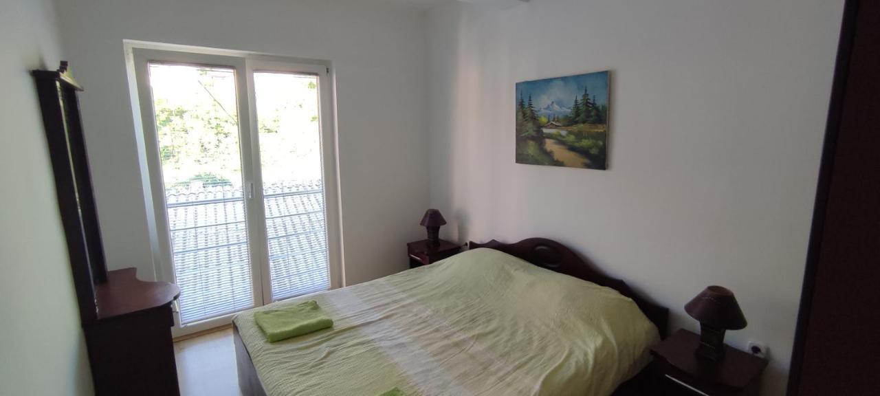 Apartments Vela - Pestani, Охрид Екстериор снимка
