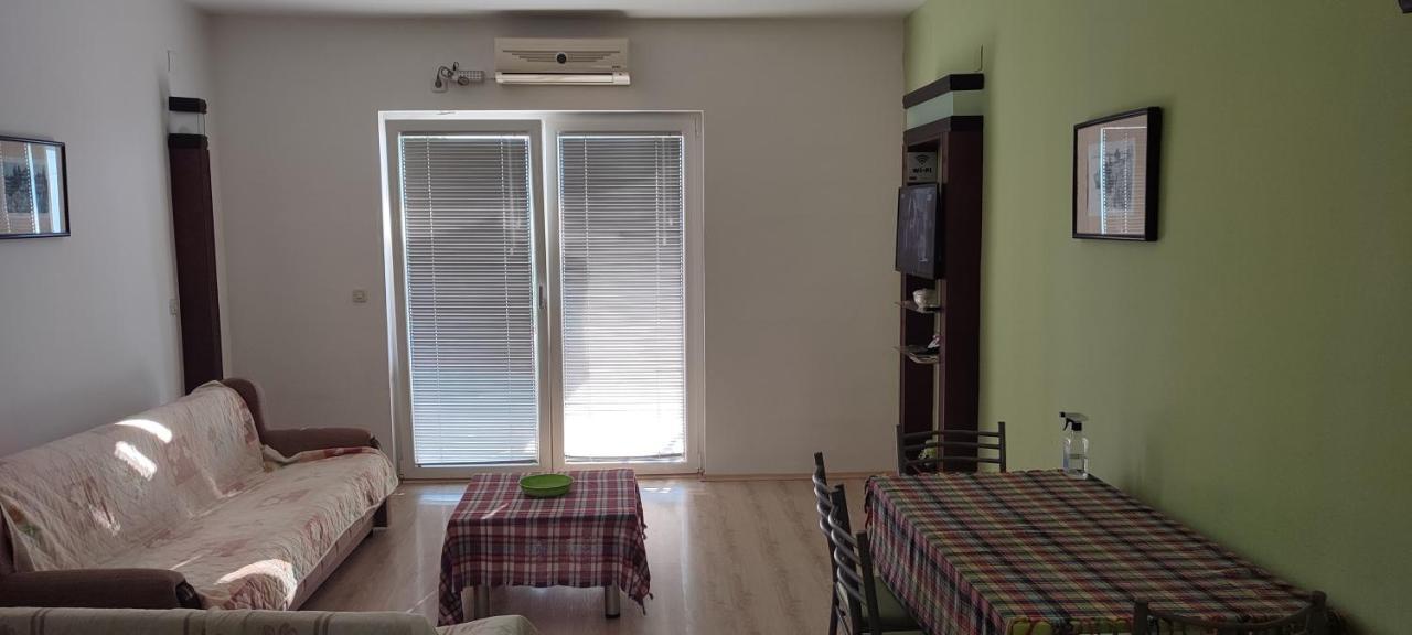 Apartments Vela - Pestani, Охрид Екстериор снимка