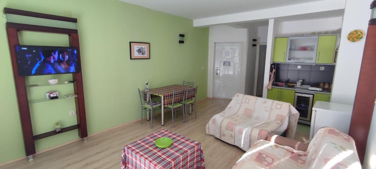 Apartments Vela - Pestani, Охрид Екстериор снимка