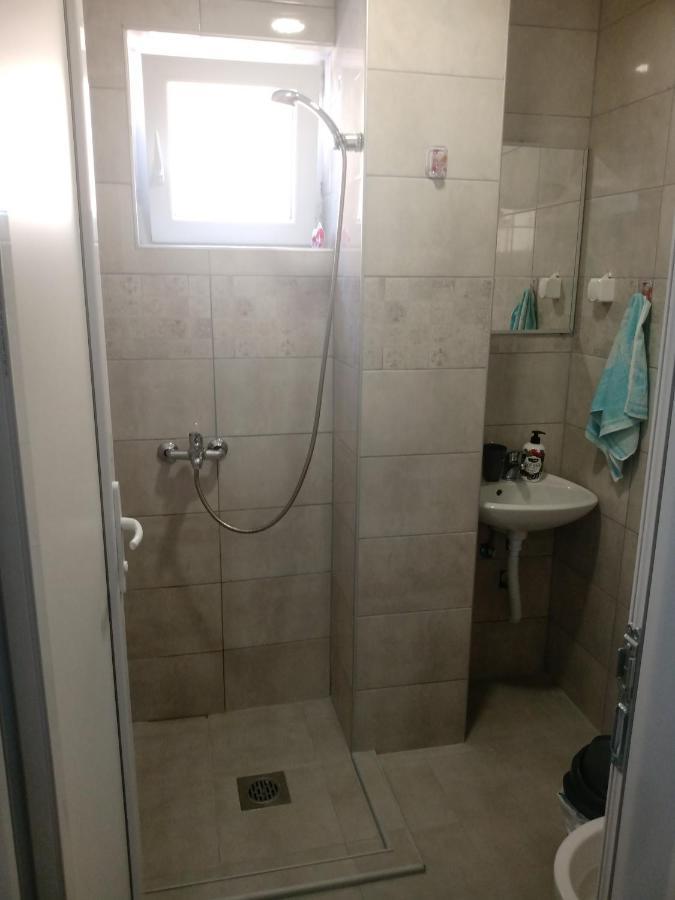 Apartments Vela - Pestani, Охрид Екстериор снимка